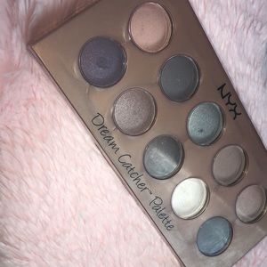 Dream catcher pallet